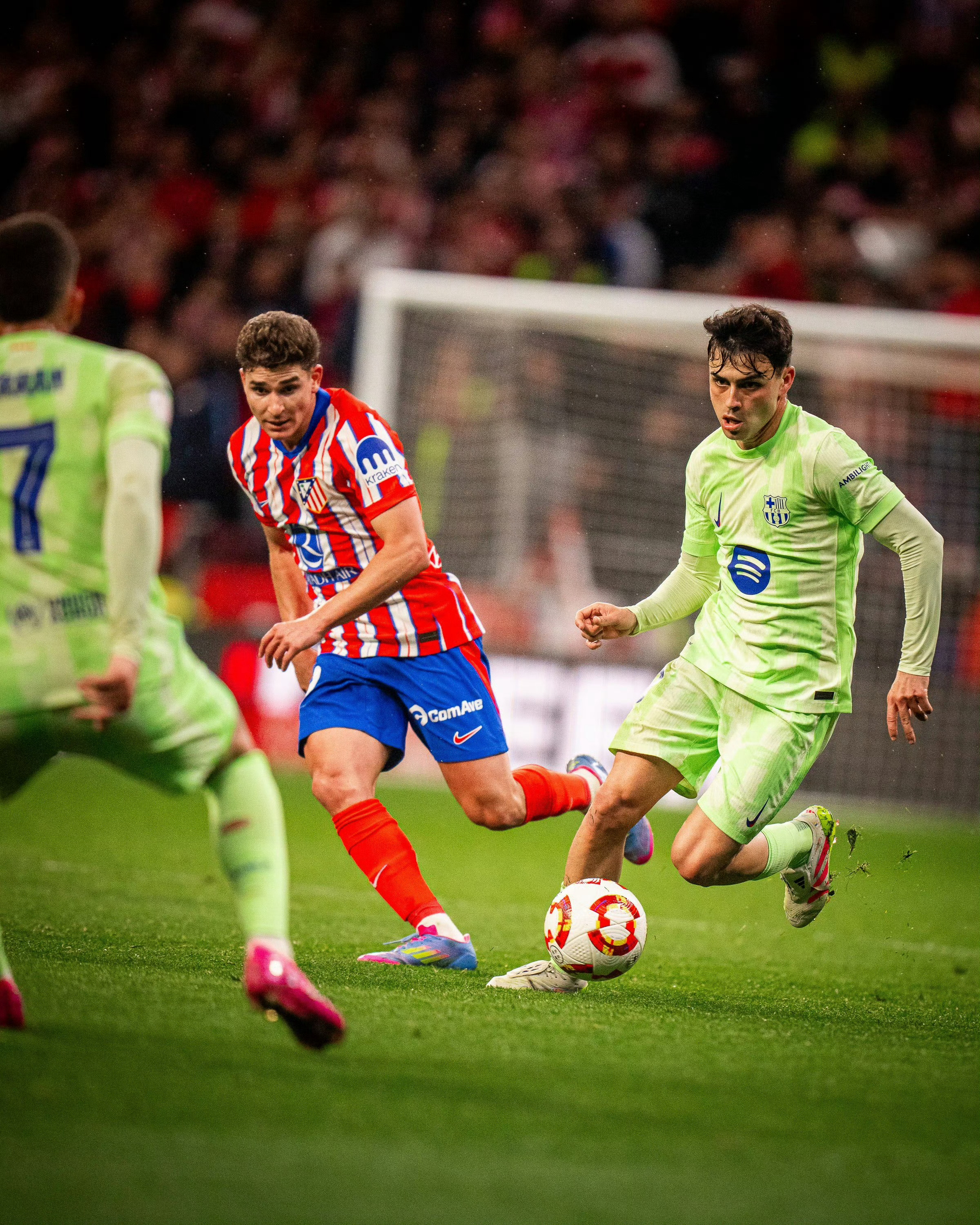 开云体育官网-包含比赛规则变更引发热议！，费德勒在西班牙队比赛中战术调整观众掌声雷动的词条