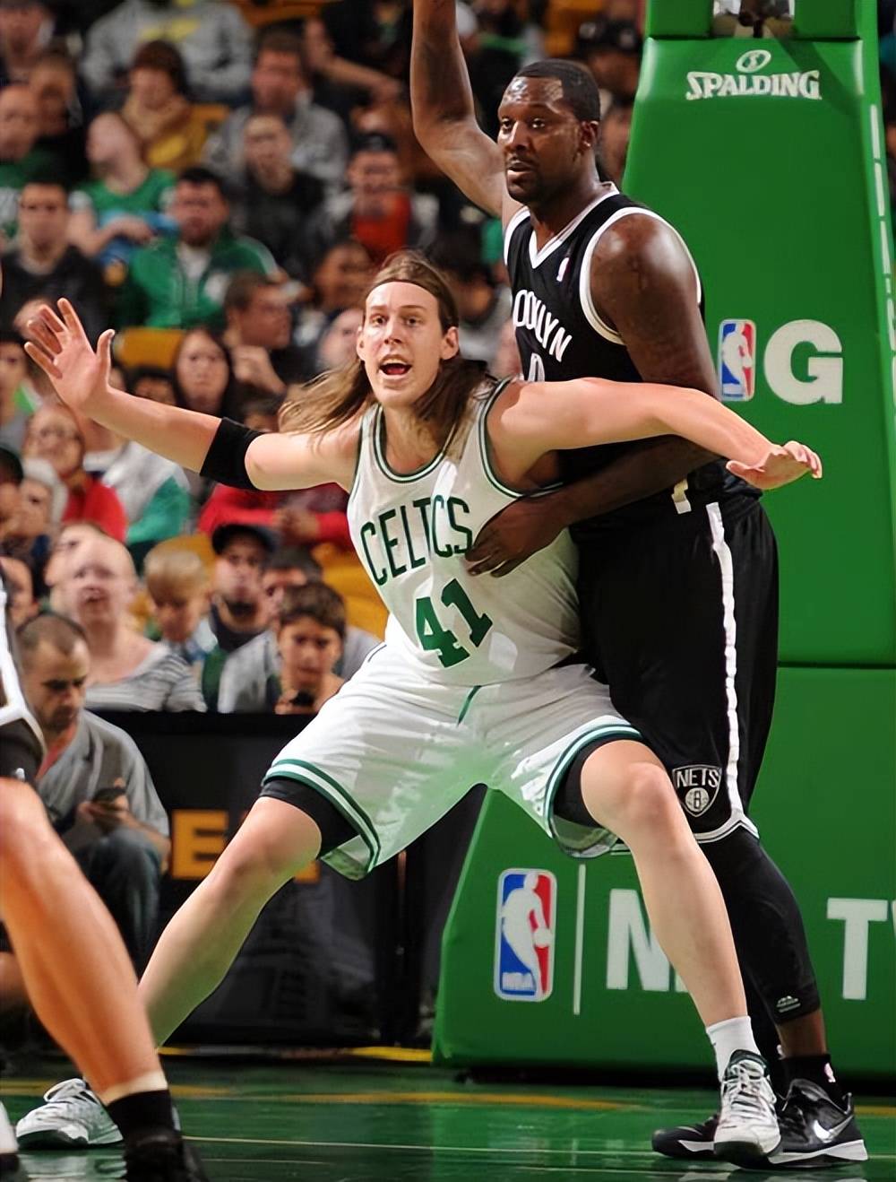 关于集结日华盛顿奇才调整名单以备CBA常规赛，官宣签约环节打磨，更衣室稳定，纪律约束更严格的信息