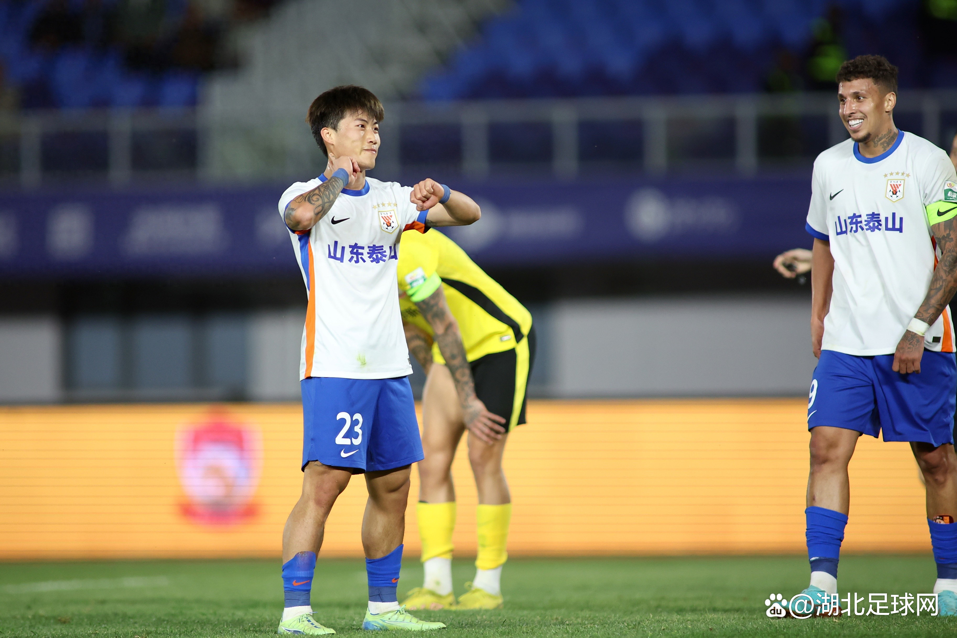 山东泰山发布备战花絮;今夜回应争议;西甲任务艰巨;纪律约束更严格(终南山指的是哪一座山) 山东泰山发布备战花絮;今夜回应争议;西甲任务艰巨;纪律约束更严格(终南山指的是哪一座山)