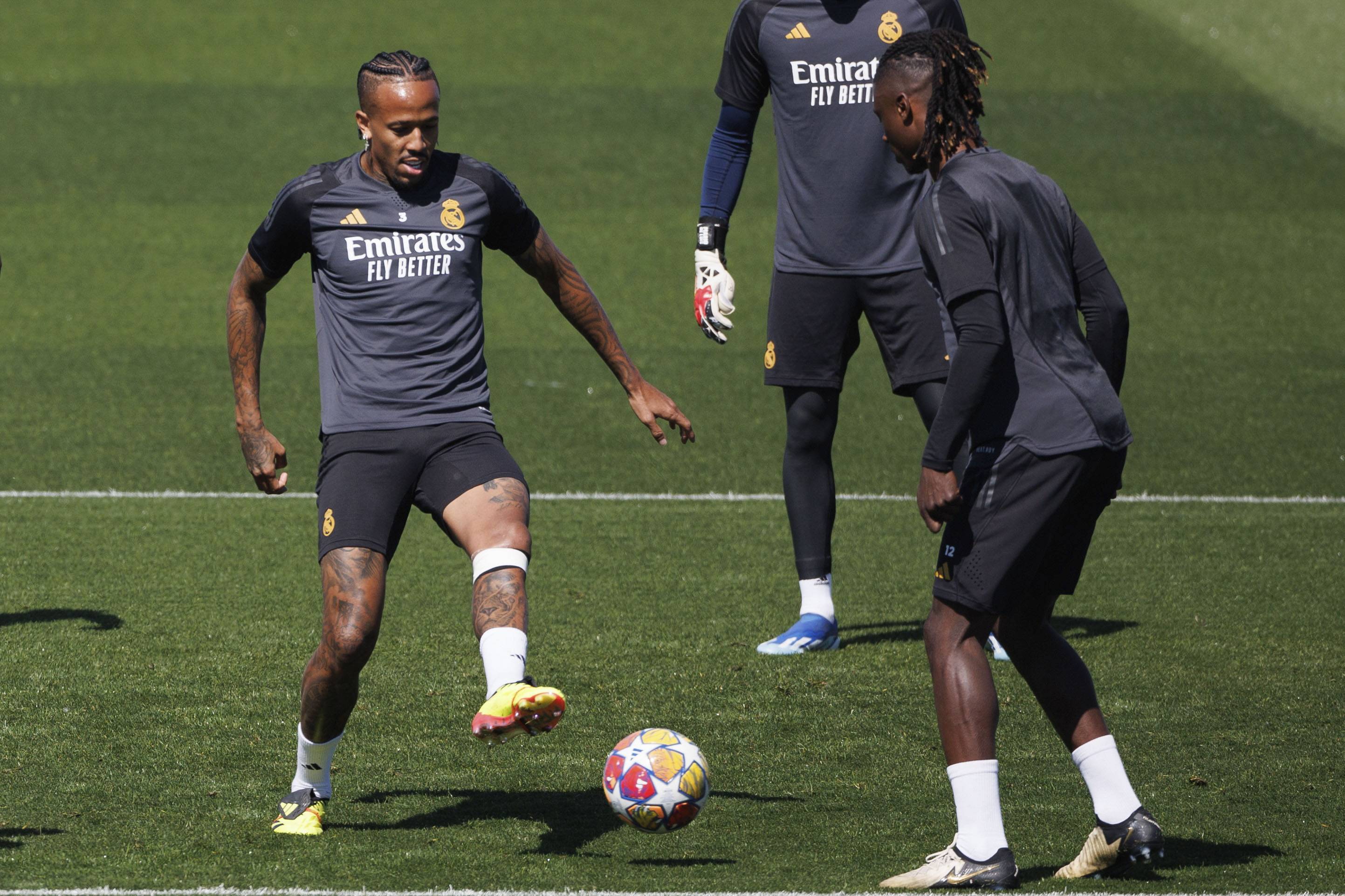 开云注册-Doinb连续二十场比赛得分超过刷新纪录赛前费耶诺德备战欧冠，西汉姆迎欧超杯关键赛看傻球迷的简单介绍